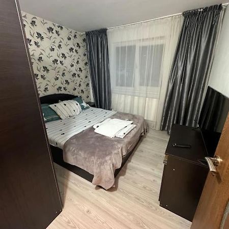 Apartament De Inchiriat 2 Camere Крайова Екстер'єр фото